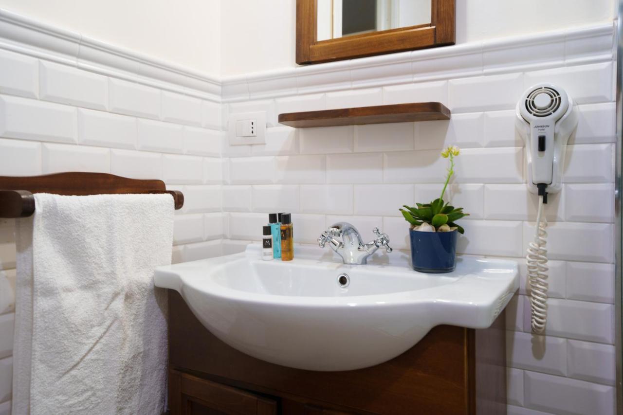 Quattro Torri B&B Santa Teresa Di Riva Exteriör bild