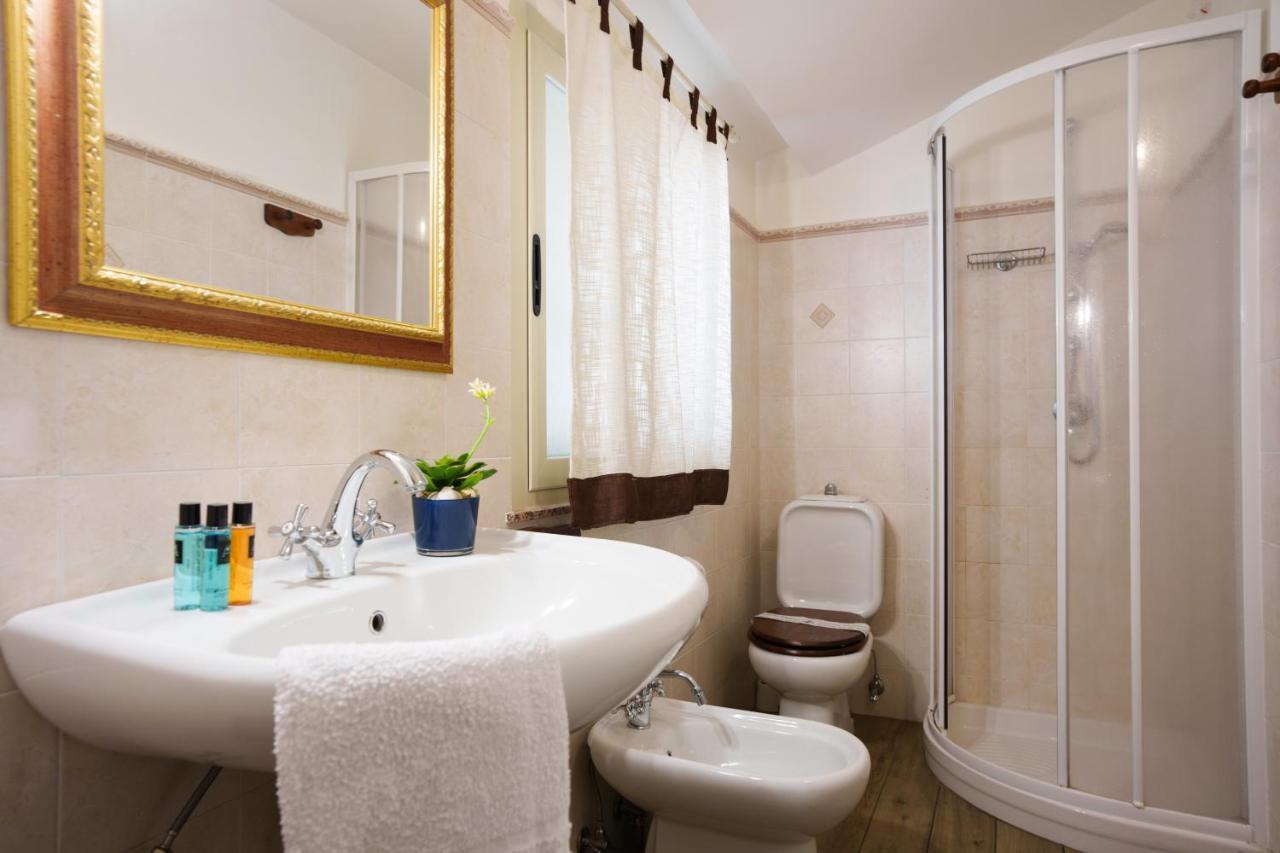 Quattro Torri B&B Santa Teresa Di Riva Exteriör bild