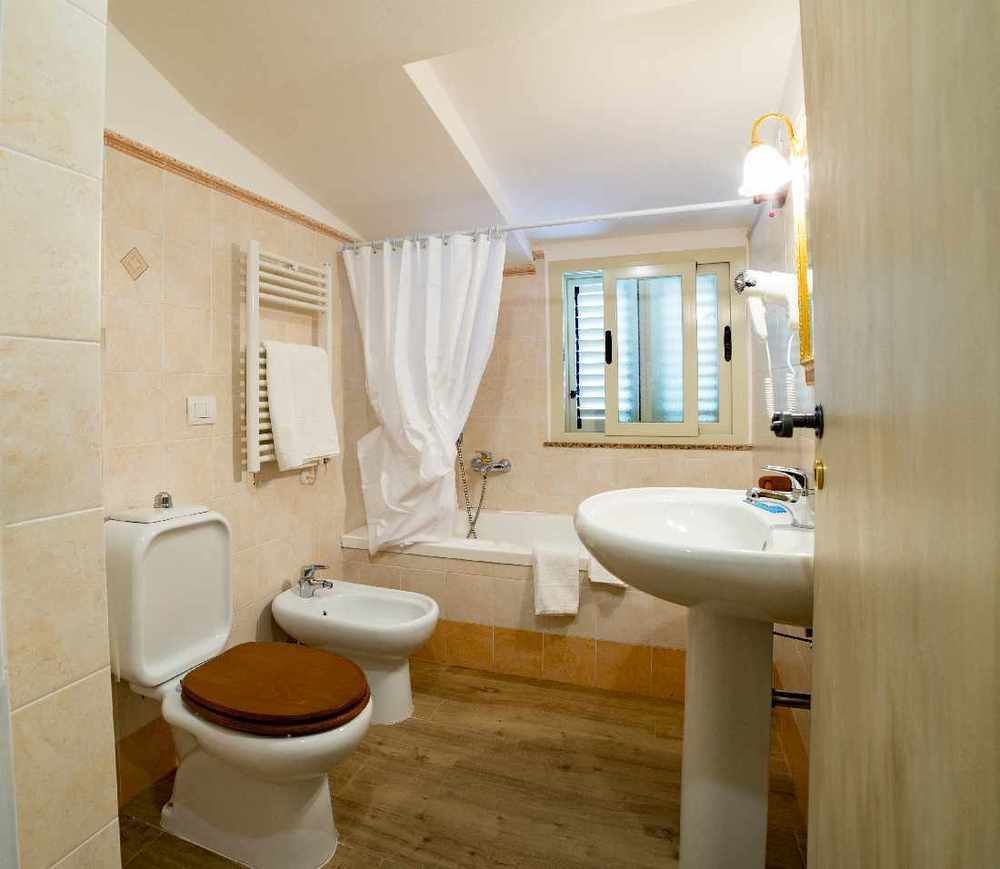 Quattro Torri B&B Santa Teresa Di Riva Exteriör bild